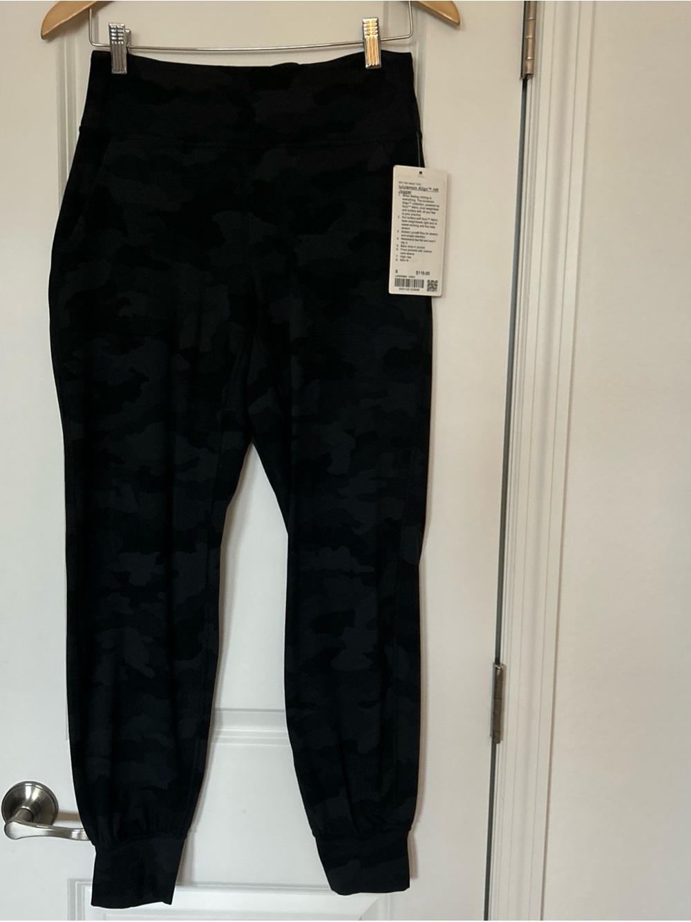 Lululemon Align HR Jogger Black Camo size 8- NWT